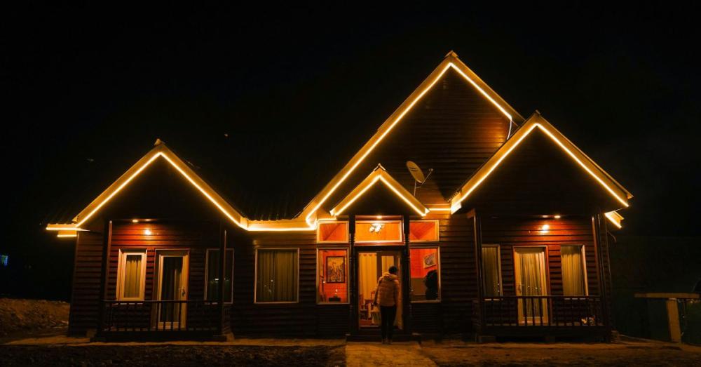 Choosing the best LED strip lights by colour temperature, from warm white to cool white