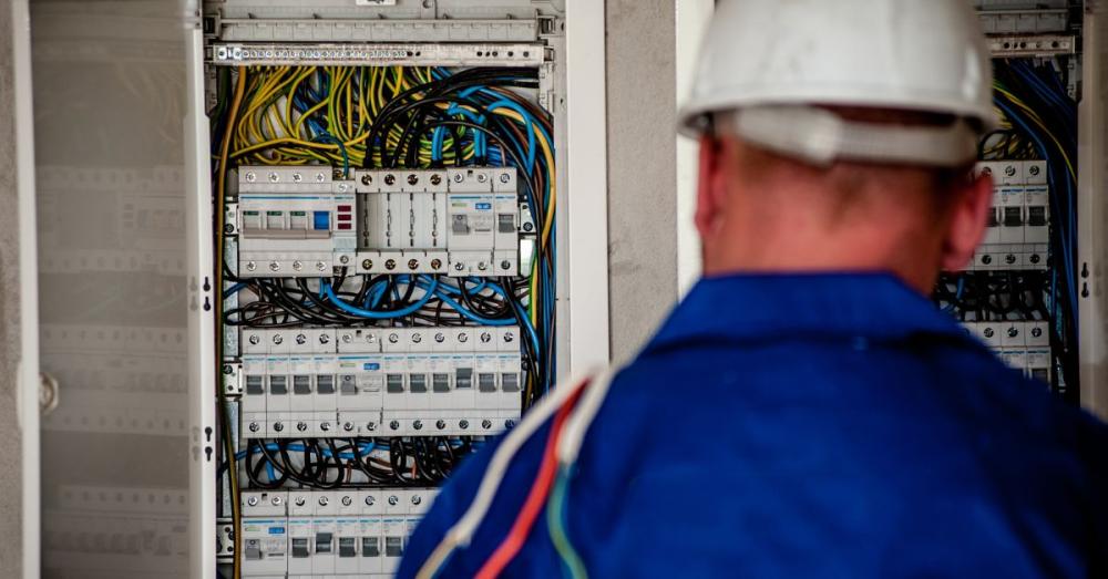  Businesses Reduce Energy Costs 