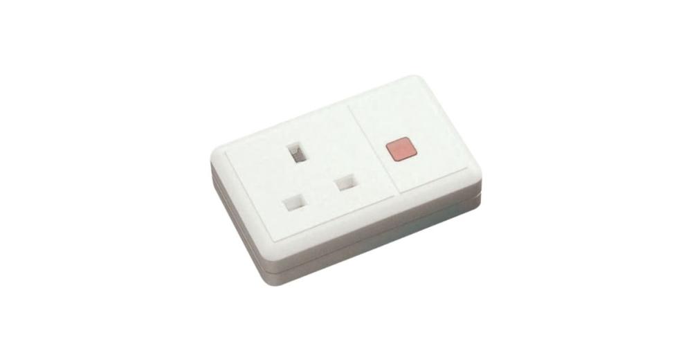Click 13 Amp 1 Gang Trailing Socket + Neon
