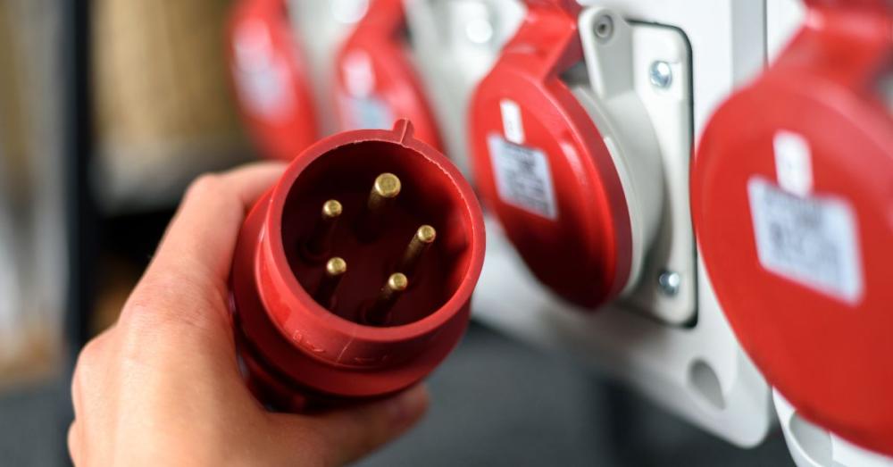 Industrial Plugs and Sockets Different from Standard Electrical Connections
