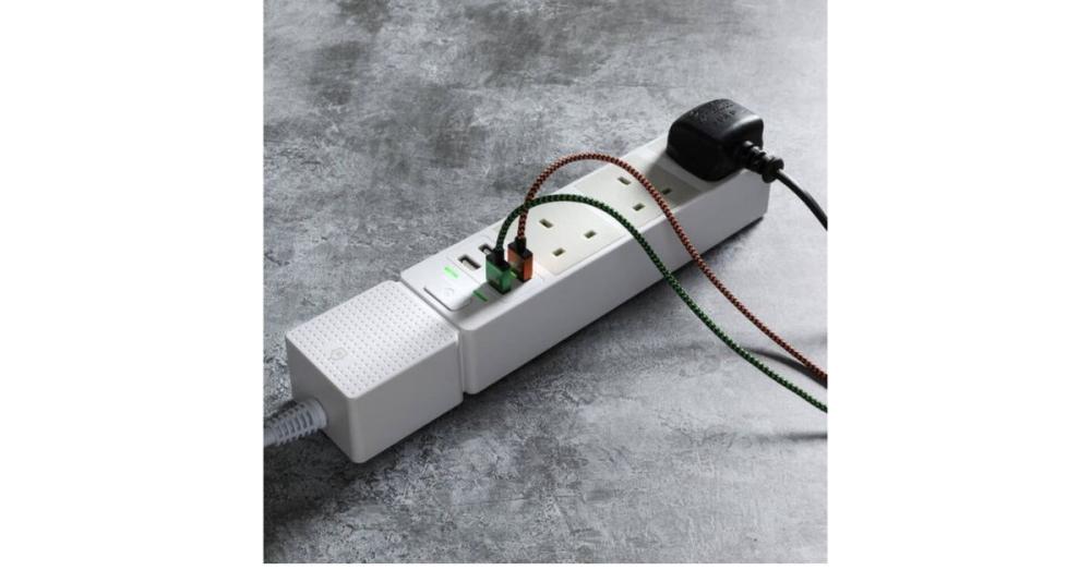 Knightsbridge Smart 3G Surge Protected Extension Lead with Quad USB Charger