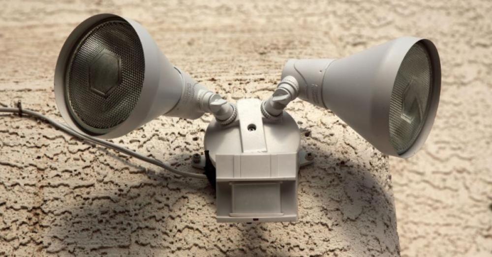 PIR vs Microwave Sensor