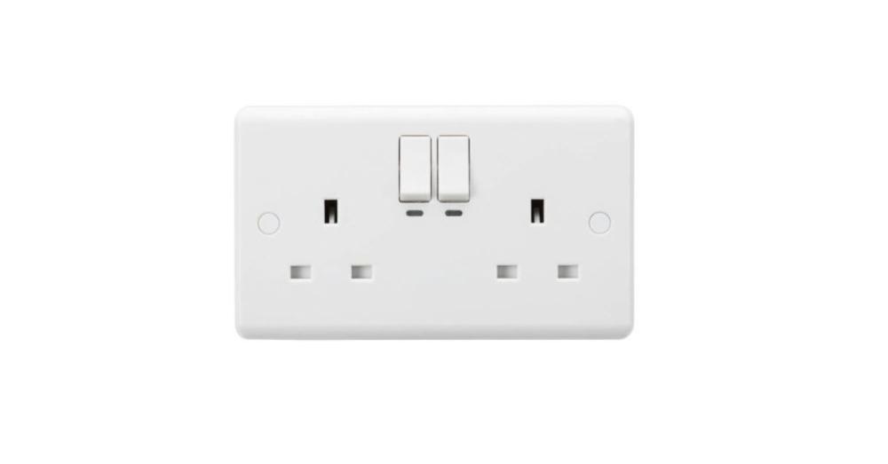 Smart light switch controlled by an app or voice assistant in a UK home
