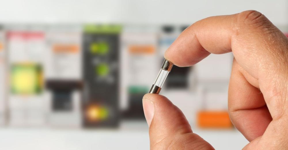 Sourcing Fuses from Unreliable Suppliers