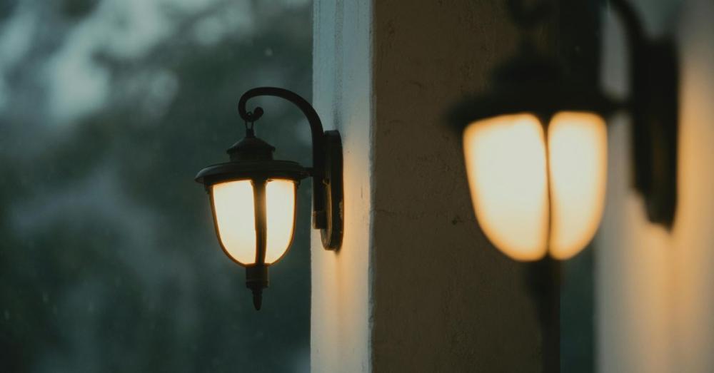 Wall Lights