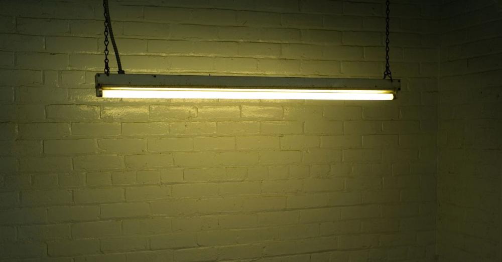 What Are Non-Corrosive Light Fittings