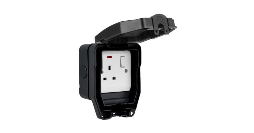Zahler 13A 1G DP Switched Socket