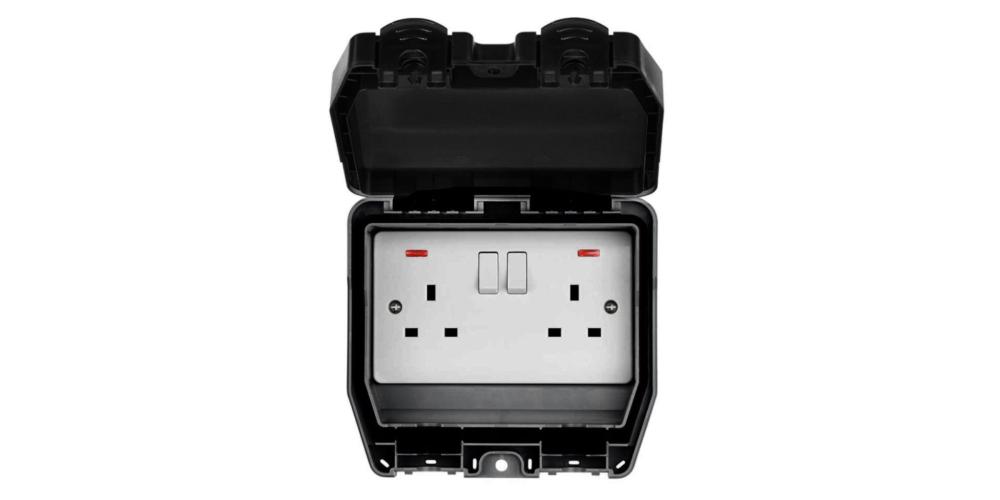 Zahler 13A 2G DP Weatherproof Switched Socket