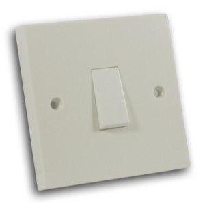 10 Amp 1 Gang Intermediate Switch Off White