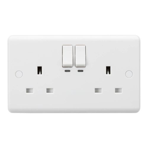 13A 2G Smart Switched Curved Socket with Meteor Electrical 