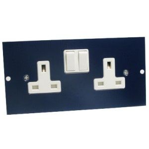 Q301 13Amp 2Gang Socket C/W Plate