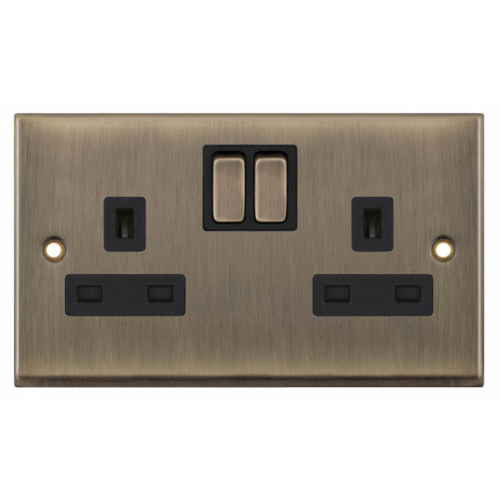 Selectric 2 Gang 13 Amp Socket SP Switched Antique Brass Black Insert