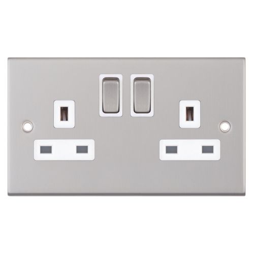 Selectric 2 Gang 13 Amp Socket DP Switched Satin Chrome White Insert