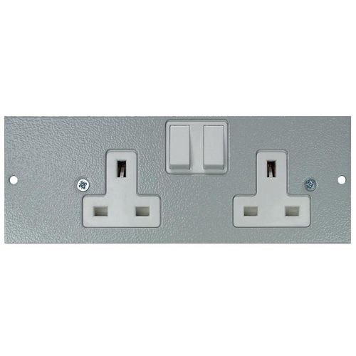 Right Hand Twin Switched Sockets Plate