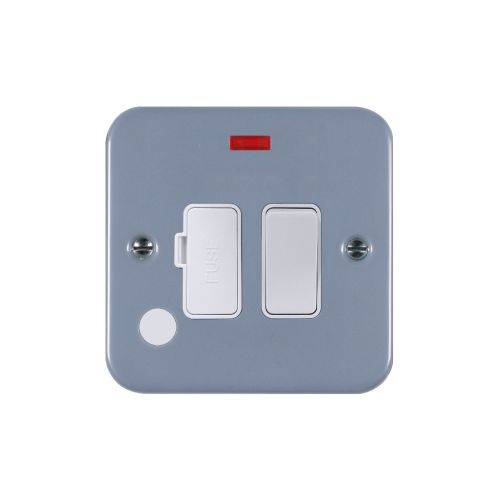 METALCLAD 13A SWITCHED SPUR C/W NEON