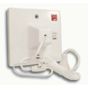Square pull outlet cord switch